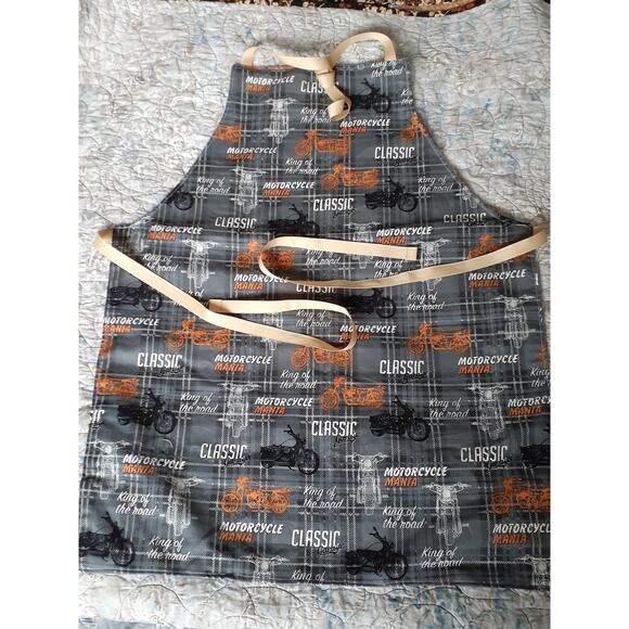 Children's Apron with Motorcycle Print - Handmade - Picture 3 of 5